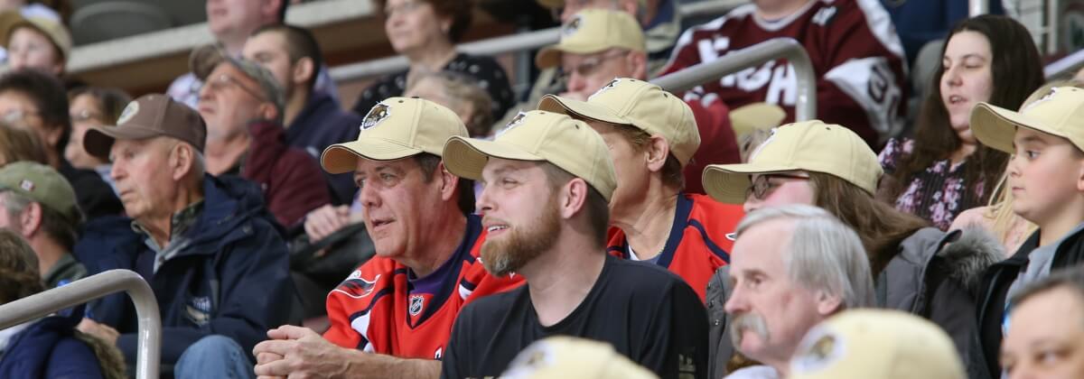 Hockey for the holidays: Hershey Bears fans keep team store busy