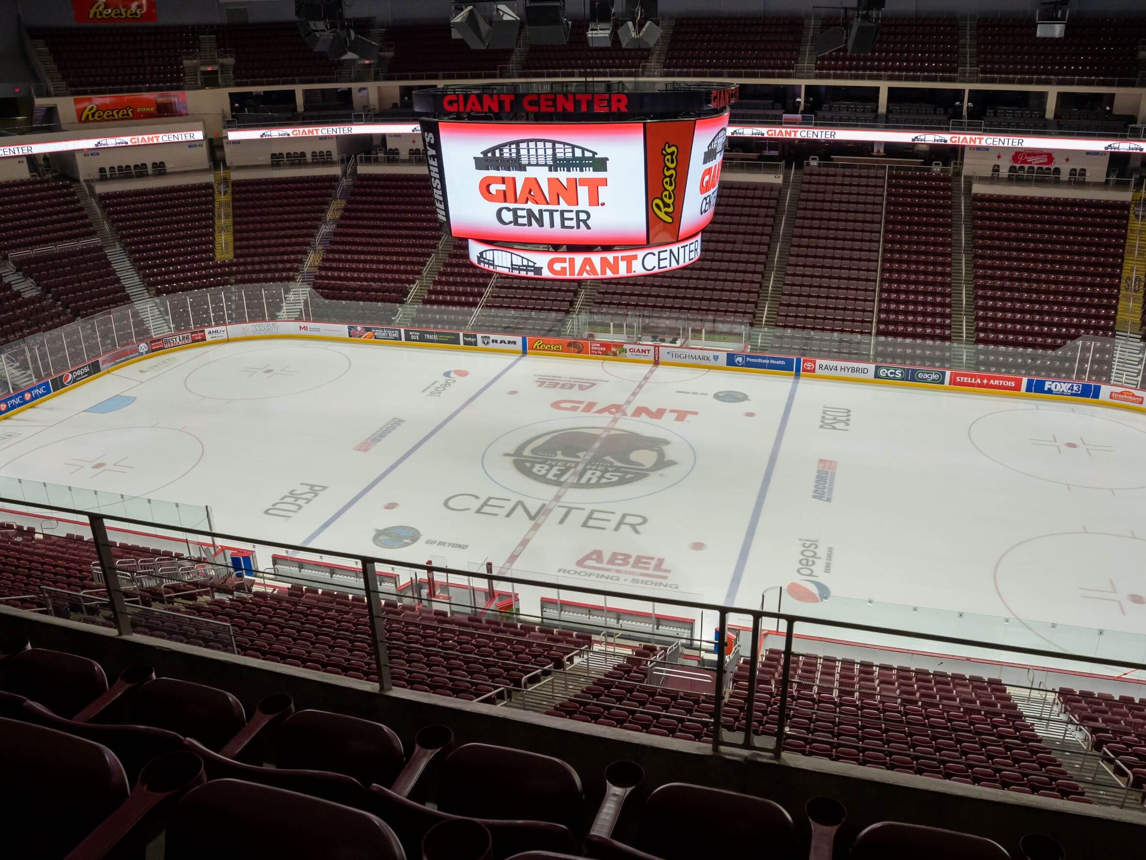 Hershey Bears on X: Room is set for a cream-colored night.   / X